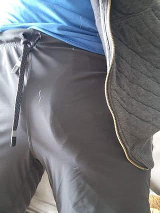 cumming in gym shorts|Gym shorts don't hide much : r/Bulges .